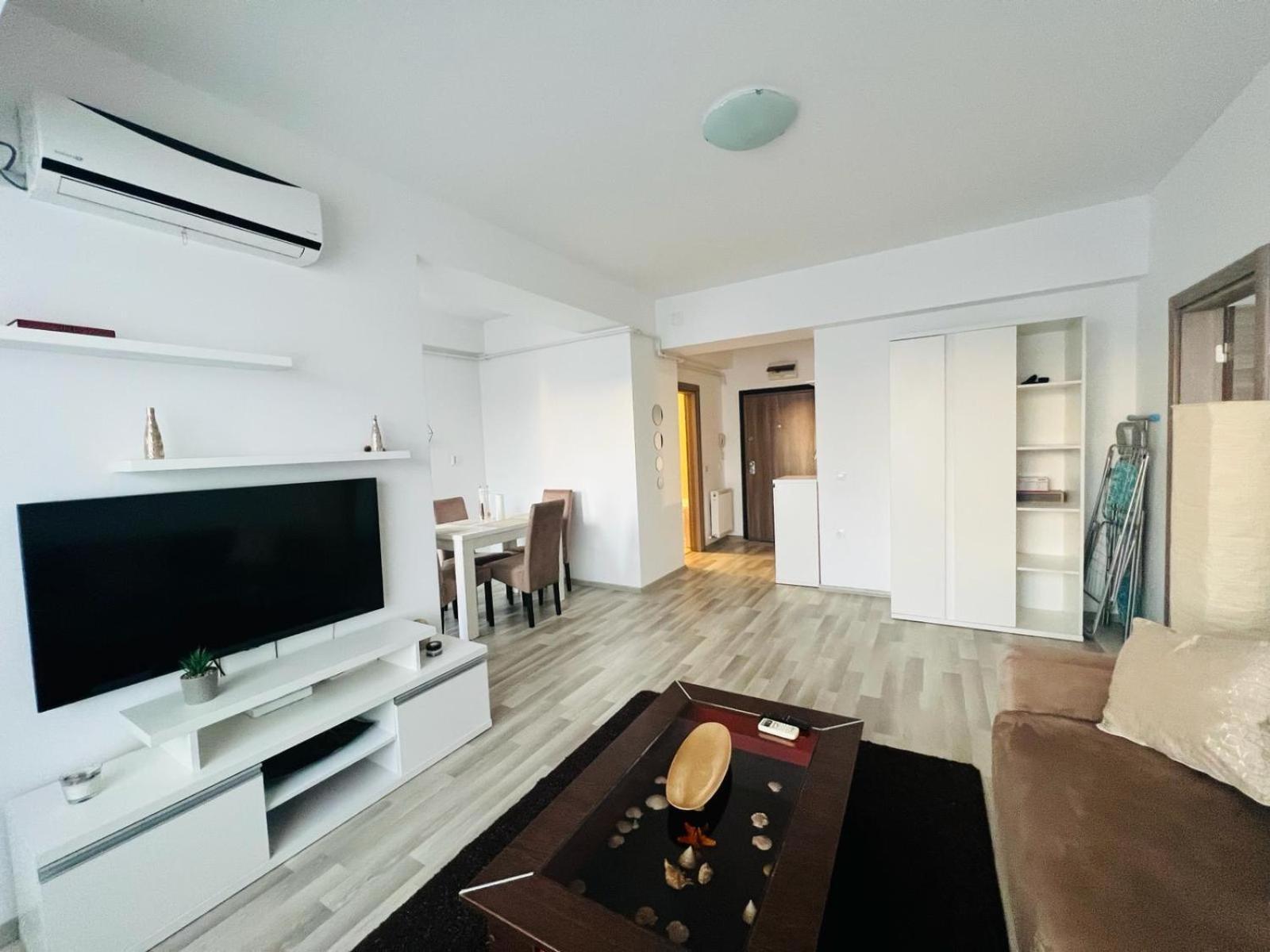 Apartament Crazy Summerland Mamaia Εξωτερικό φωτογραφία